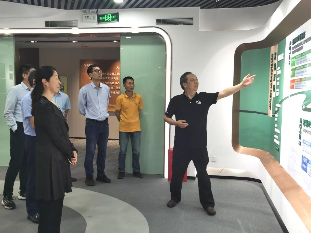 全國農(nóng)業(yè)技術(shù)推廣服務(wù)中心黨委書記張曄帶隊考察調(diào)研豐農(nóng)控股