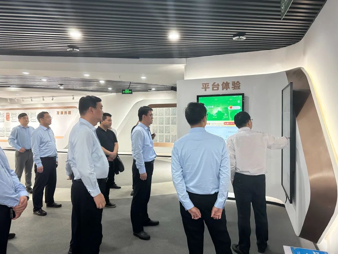 深化合作譜新篇，輝縣市政府與豐農(nóng)控股共商農(nóng)業(yè)發(fā)展與中藥材產(chǎn)業(yè)振興