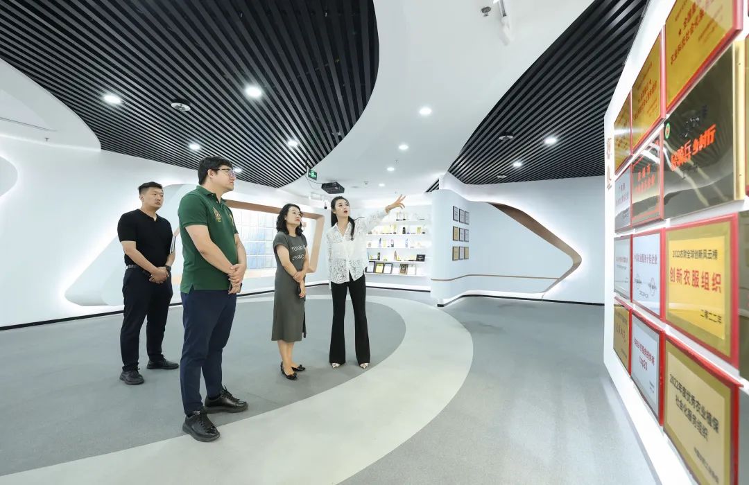 豐農(nóng)控股集團(tuán)與成都市溫江區(qū)政府深化合作，攜手打造鄉(xiāng)村振興新引擎