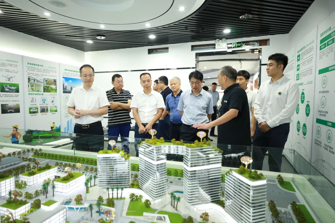 廣東省農業(yè)農村廳領導帶隊到訪豐農控股調研，共議人工智能賦能現代農業(yè)發(fā)展