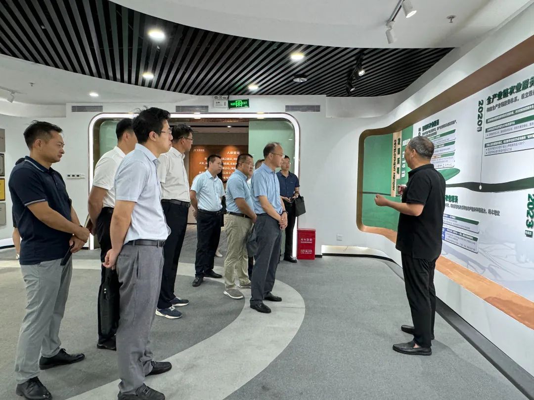 新疆中新建農牧領導到訪豐農控股考察交流，共同探討新疆農業(yè)產業(yè)高質量發(fā)展