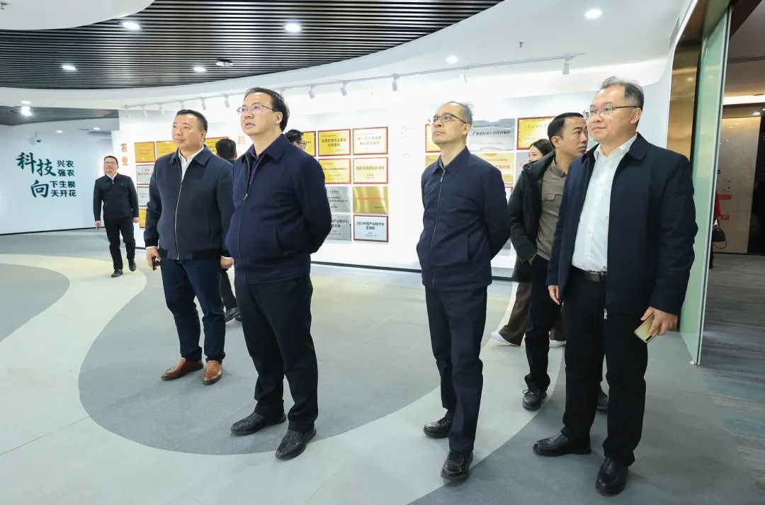 廣西壯族自治區(qū)黨委副秘書長郭忠志到訪豐農(nóng)控股